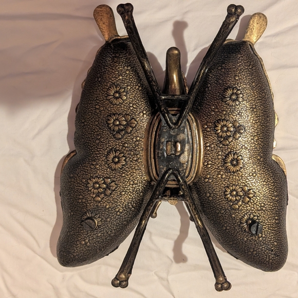 Vintage Brass Butterfly Trinket Box - Picture 5 of 7